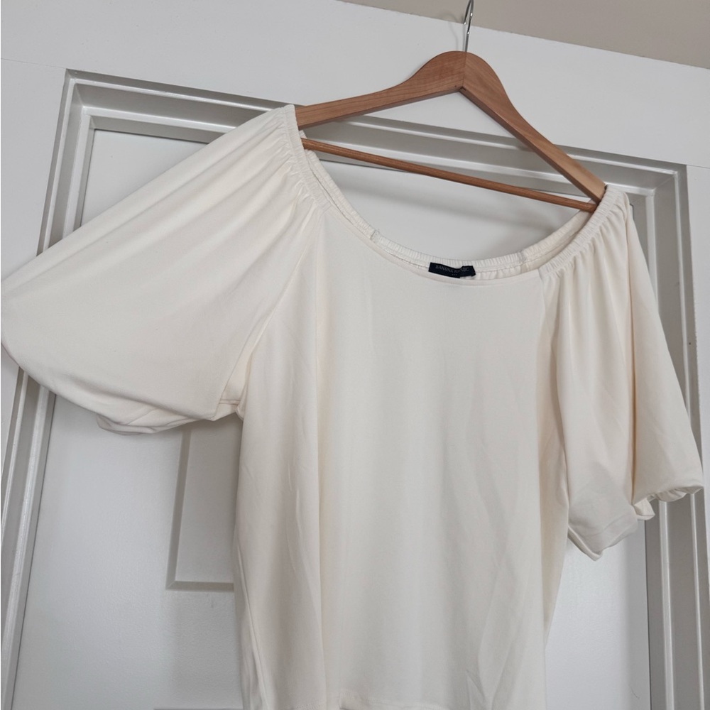 NWOT Elegant Cream Women's Top - Picture 5 of 6